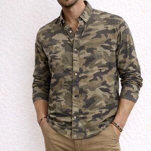 Banana Republic Men's Camouflage Shirt